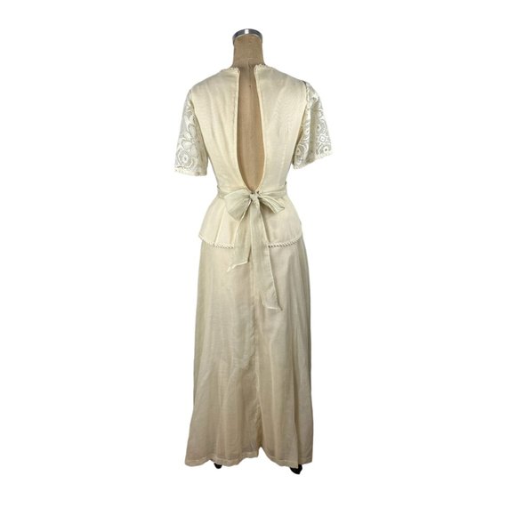 1970s ivory maxi prairie dress with lace flutter sleeves and peplum Size S - Picture 3 of 7
